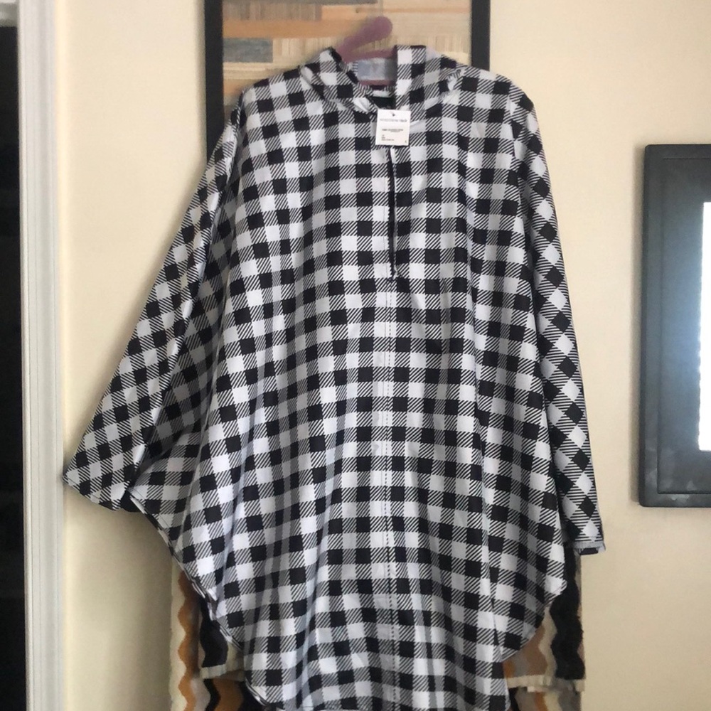 NWT ShedRain Poncho O/S